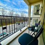 Regatta Park 1br Exclusive Parking Included