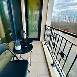 Regatta Park 1br Exclusive Parking Included