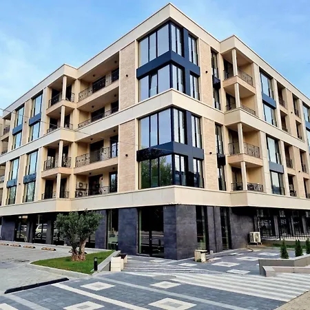 Regatta Park 1br Exclusive Parking Included