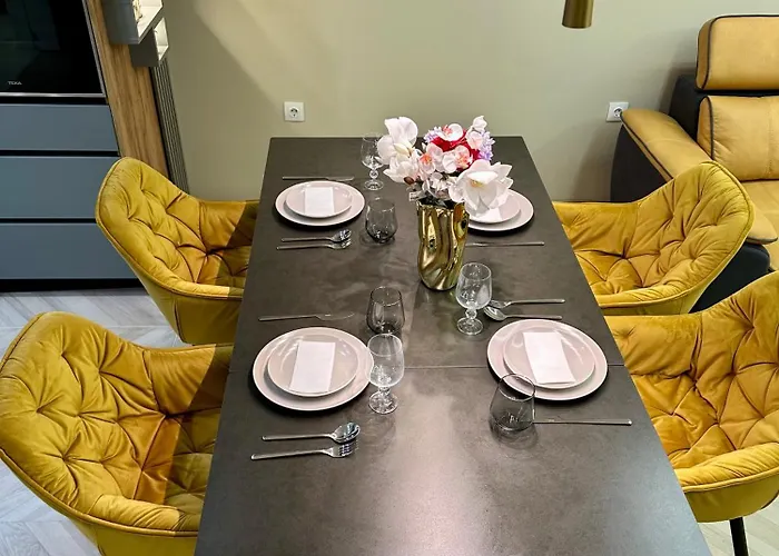 Апартамент Regatta Park 1br Exclusive Parking Included *