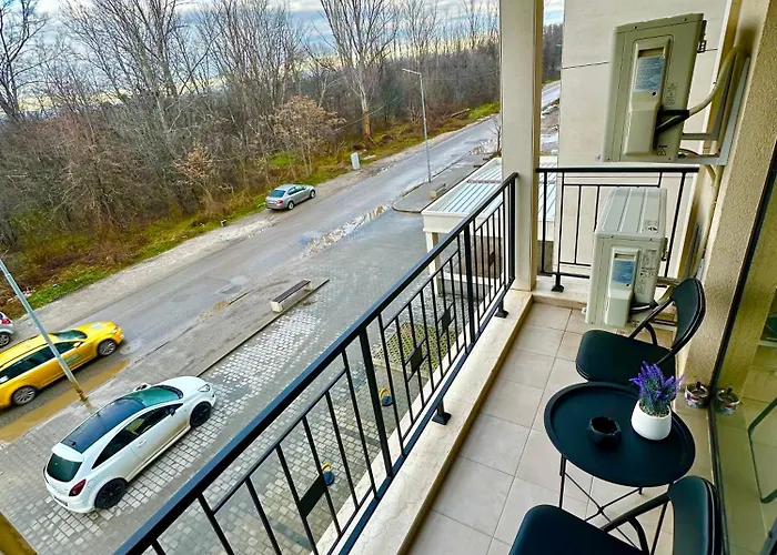 Regatta Park 1br Exclusive Parking Included