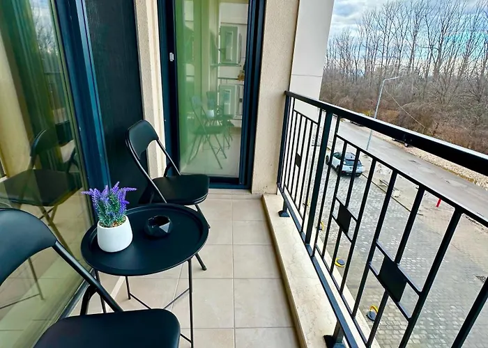 Regatta Park 1br Exclusive Parking Included